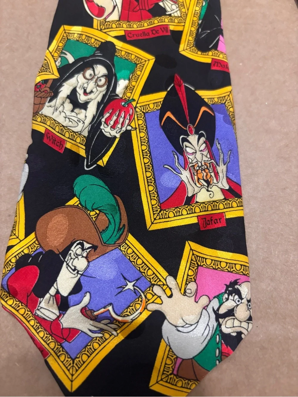 Vintage Disney Store Villains Silk Tie Maleficent Jafar Cruella Stromboli Hook